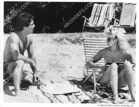 Judith Light Tony Danza spend a day at the beach TV Who's the Boss 8B11-040