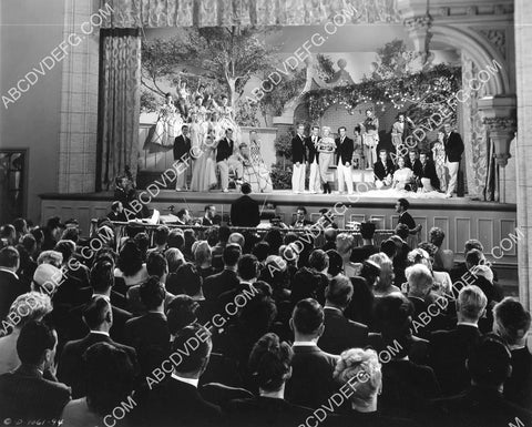 Marjorie Reynolds and the gang film Meet Me on Broadway 8B11-327