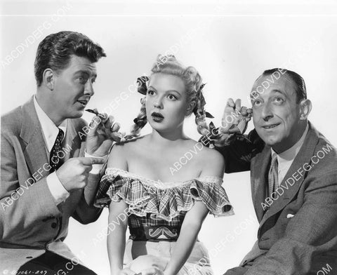 Fred Brady Marjorie Reynolds Allen Jenkins film Meet Me on Broadway 8B11-391