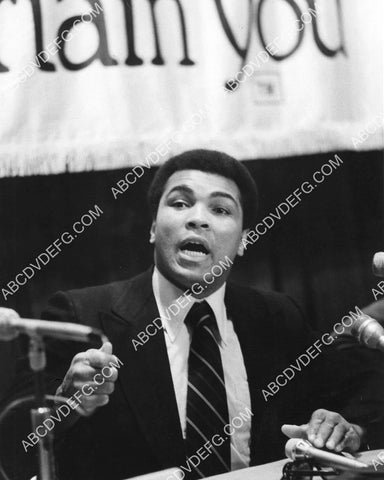 Muhammad Ali press conferrence 8B11-411