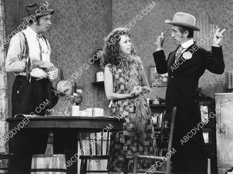 Harvey Korman and guest star TV The Carol Burnett Show 8B11-561