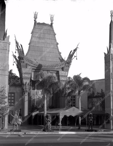 historic Los Angeles Grauman's Chinese Theatre 8b03-039