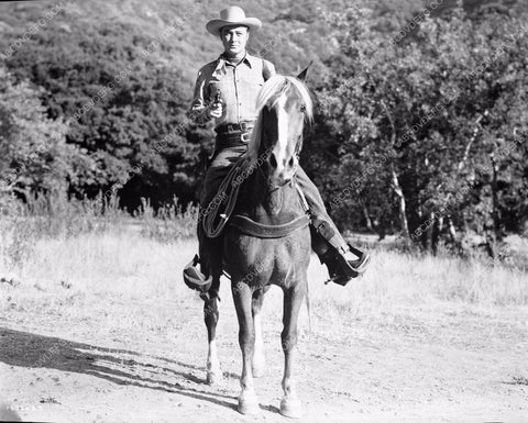 cowboy star Monte Hale portrait 8b03-104
