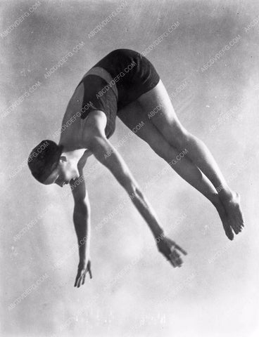 Katharine Hepburn off the diving board 8b03-187