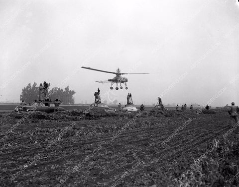 Howard Hughes tests new crane helicopter & airplane 8b03-263