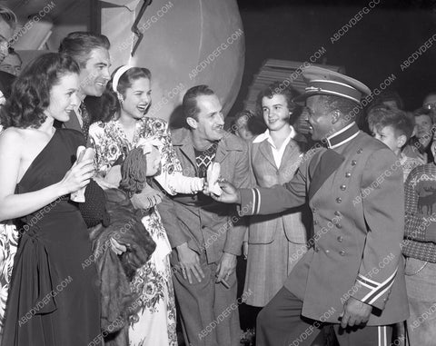 Martha Hyer Mary Anderson Lex Barker at Tail o' the Pup 8b03-284