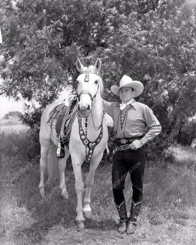 cowboy star Tex Ritter on his horse 8b03-335
