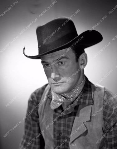 Don Kennedy western portrait 8b03-405