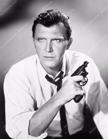 Robert Lansing portrait 8b03-470