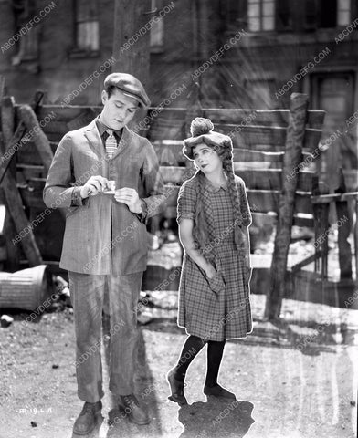 Mary Pickford cast crew sets silent film Little Annie Rooney 8b03-525