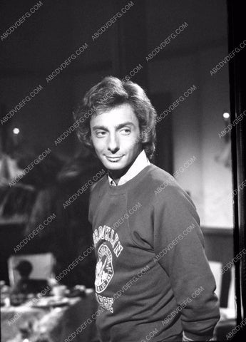 musician Barry Manilow 8b03-669