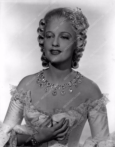 Jeanette MacDonald portrait 8b03-856