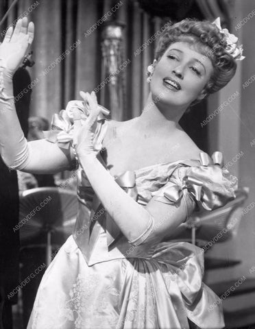 Jeanette MacDonald portrait 8b03-858