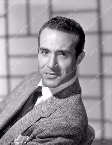 Ricardo Montalban portrait 8b4-015
