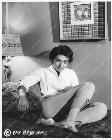 Anne Bancroft relaxes behind the scenes Columbia Studios 8b4-356