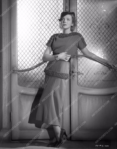Ida Lupino costume wardrobe shots One Rainy Afternoon 8b4-366