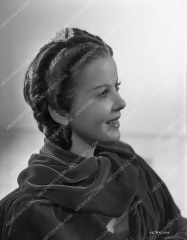 Ida Lupino hair style and wardrobe shots One Rainy Afternoon 8b4-376