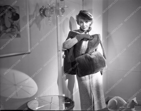 Ida Lupino costume wardrobe shots One Rainy Afternoon 8b4-381