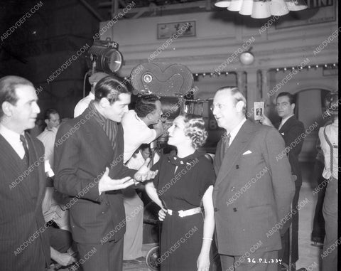 Francis Lederer Mary Pickford Jesse Lasky on set One Rainy Afternoon 8b4-389