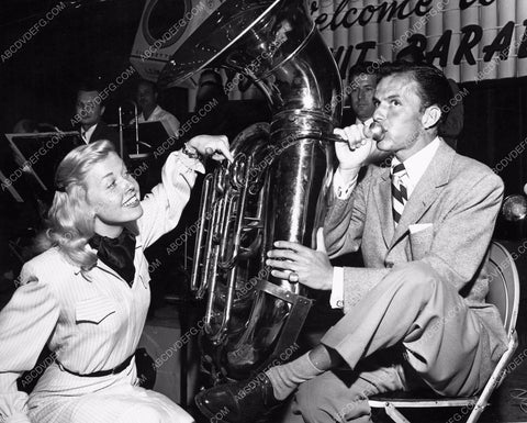 1947 radio show Frank Sinatra Doris Day with the band 8b4-851