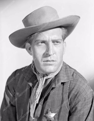 Paul Sorenson western portrait 8b5-057