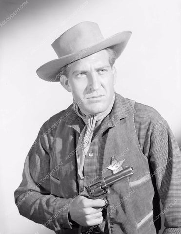 Paul Sorenson western portrait 8b5-058