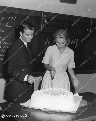 Dick Clark presents Sweet 16 Birthday Cake Tuesday Weld candid 8b6-207