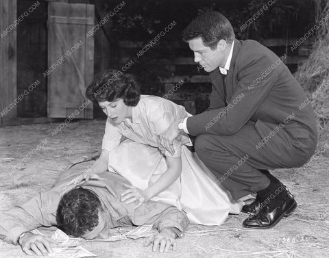 Robert Horton May Wynn crime film The Man Is Armed 8b6-408