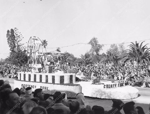 Pasadena Tourn of Roses Parade Monterey Park County Fair float 8b6-708