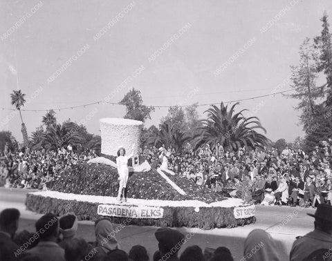 Pasadena Tourn of Roses Parade Pasadena Elks St Patrick's Day float 8b6-767
