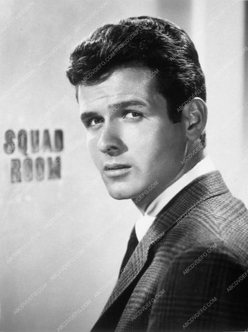 handsome Peter Brown portrait 9068-22
