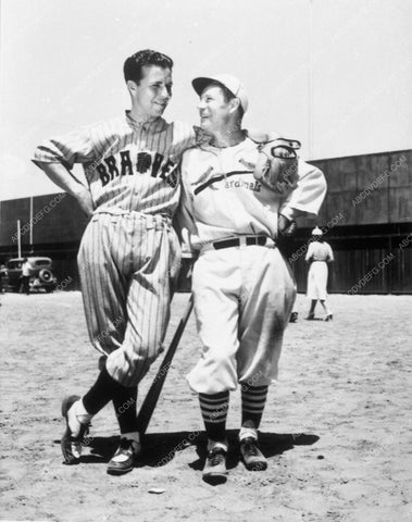 Dick Powell Joe E. Brown suited up for baseball 9070-20