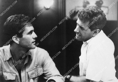 Mel Gibson Michael Murphy film The Year of Living Dangerously 9078-01