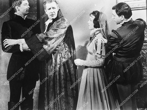 Vincent Price and cast film The Tomb of Ligeia 9078-27