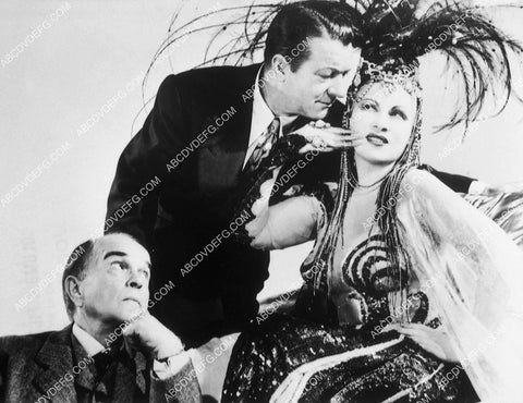 Mae West Victor Moore William Gaxton film The Heat's On 9078-33