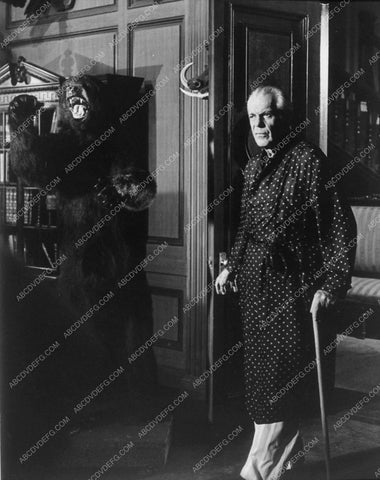 Raymond Massey 9104-32