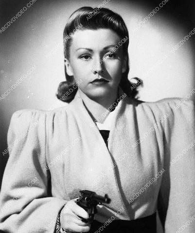 Evelyn Knapp w her pistol 9223-20