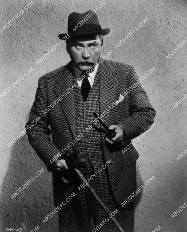 Nigel Bruce portrait w pipe 9472-27