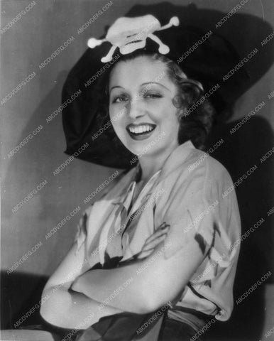 Frances Drake as cute pirate 9517-36
