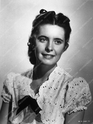 Margaret O'Brien portrait 9741-05