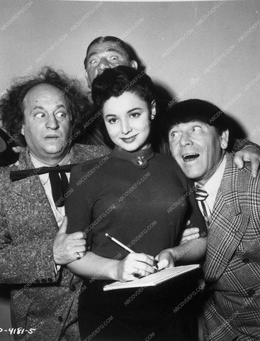 Three Stooges Moe Shemp Larry and the babes 9808-14