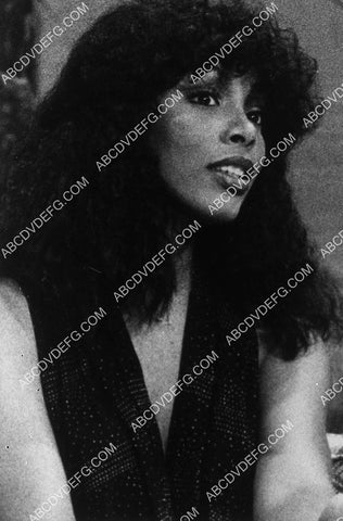 Donna Summer portrait 9890-09