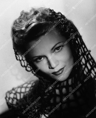 beautiful Annabella portrait 9943-10