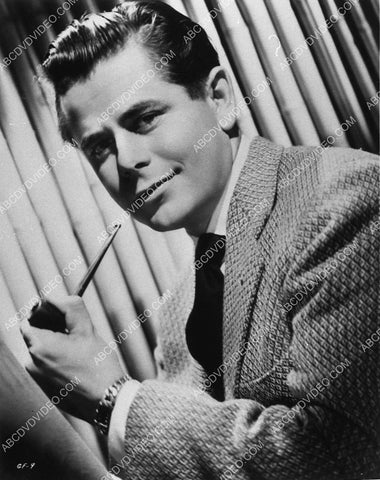 Glenn Ford portrait w pipe 9943-29