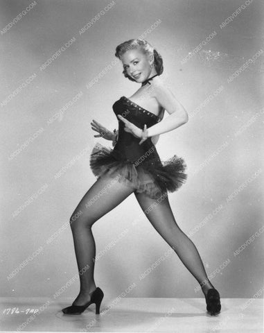 Piper Laurie sexy in showgirl outfit 9981-18