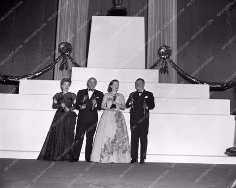 1946 Oscars Anne Baxter Olivia de Havilland Sam Goldwyn Harold Russell aa1946-01</br>Los Angeles Newspaper press pit reprints from original 4x5 negatives for Academy Awards.