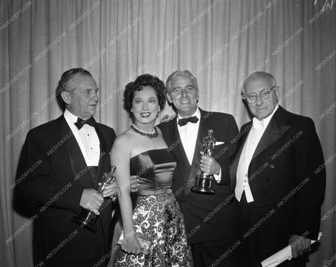 1954 Oscars Merle Oberon Buddy Adler Cecil B. DeMille aa1954-29</br>Los Angeles Newspaper press pit reprints from original 4x5 negatives for Academy Awards.