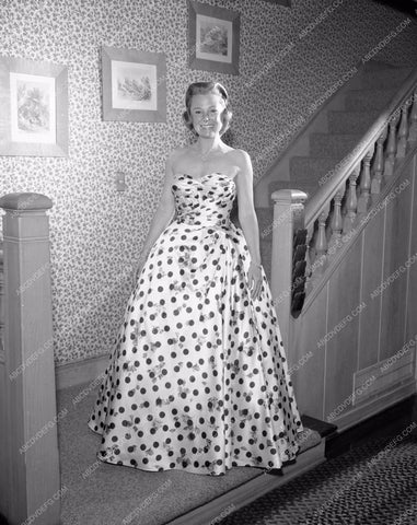 1958 Oscars June Allyson fashion at home pre Academy Awards aa1958-31</br>Los Angeles Newspaper press pit reprints from original 4x5 negatives for Academy Awards.