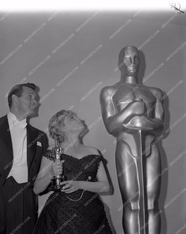 1959 Oscars Rock Hudson Simone Signoret Academy Awards aa1959-38</br>Los Angeles Newspaper press pit reprints from original 4x5 negatives for Academy Awards.