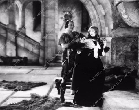Lillian Gish Norman Kerry silent film Annie Laurie anilau-05